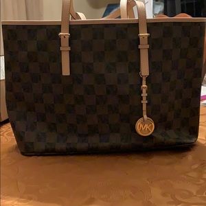 Michael Kors Jet Set Travel